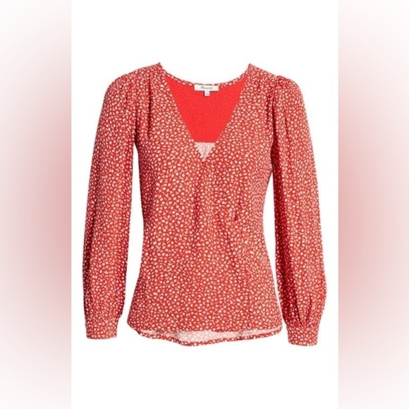 Large Red and white v neck blouse madewell cottagecore side button wrap shirt - Picture 5 of 9